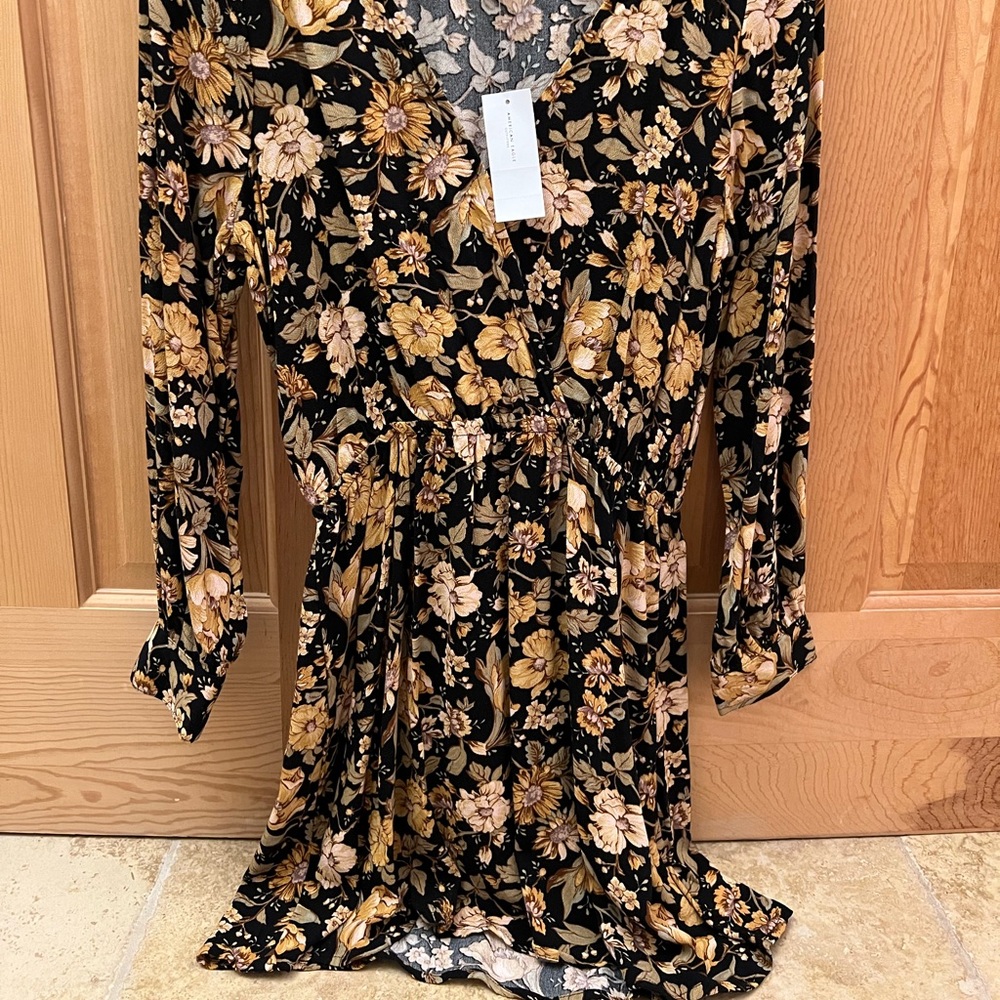 New with tags, American Eagle mini dress, size XS petite
